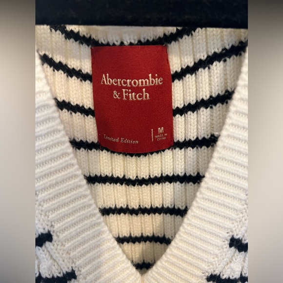 Limited Abercrombie Knit Dress - Picture 2 of 5